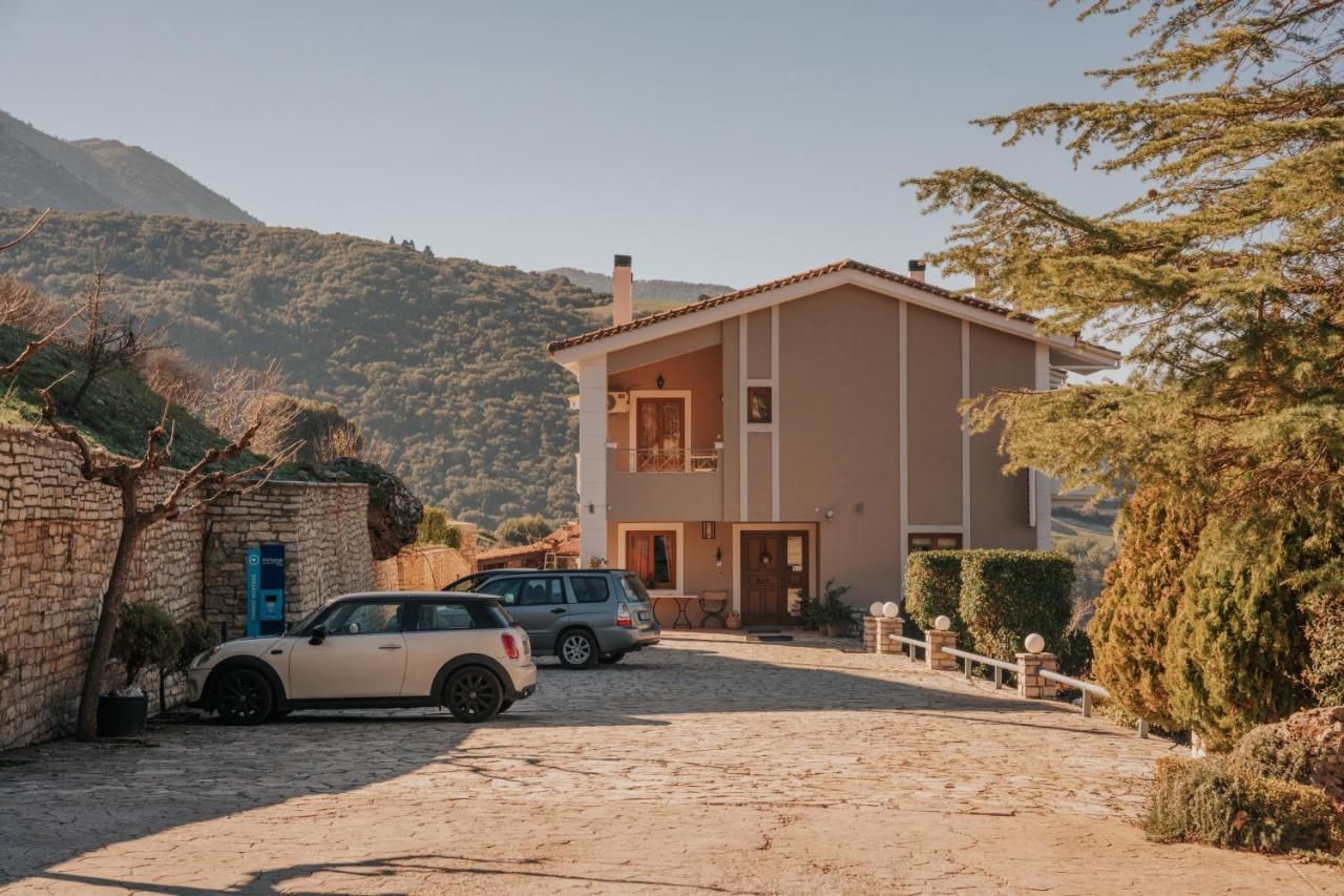 Anerada Hotel Kalavryta Exterior photo