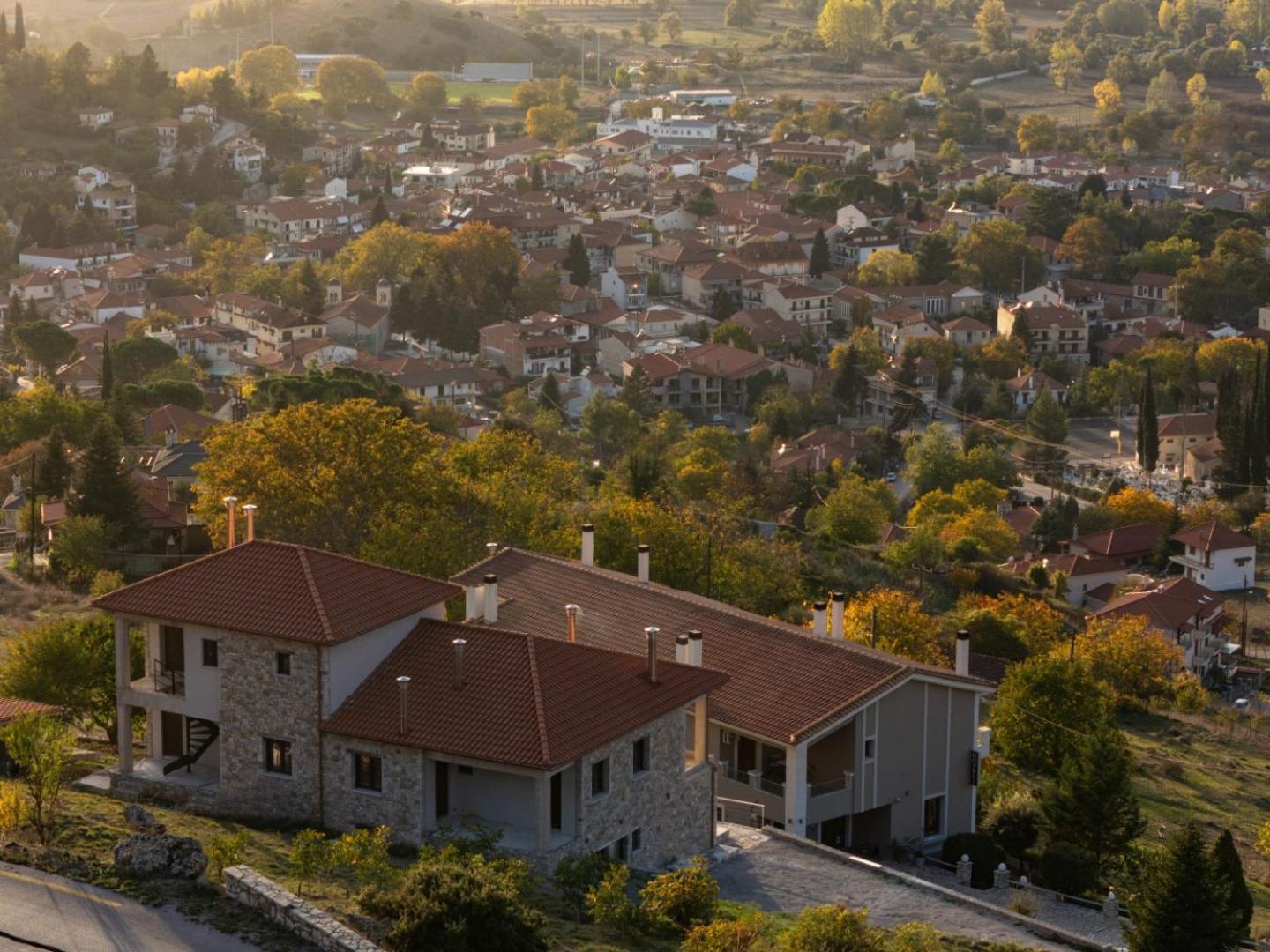 Anerada Hotel Kalavryta Exterior photo